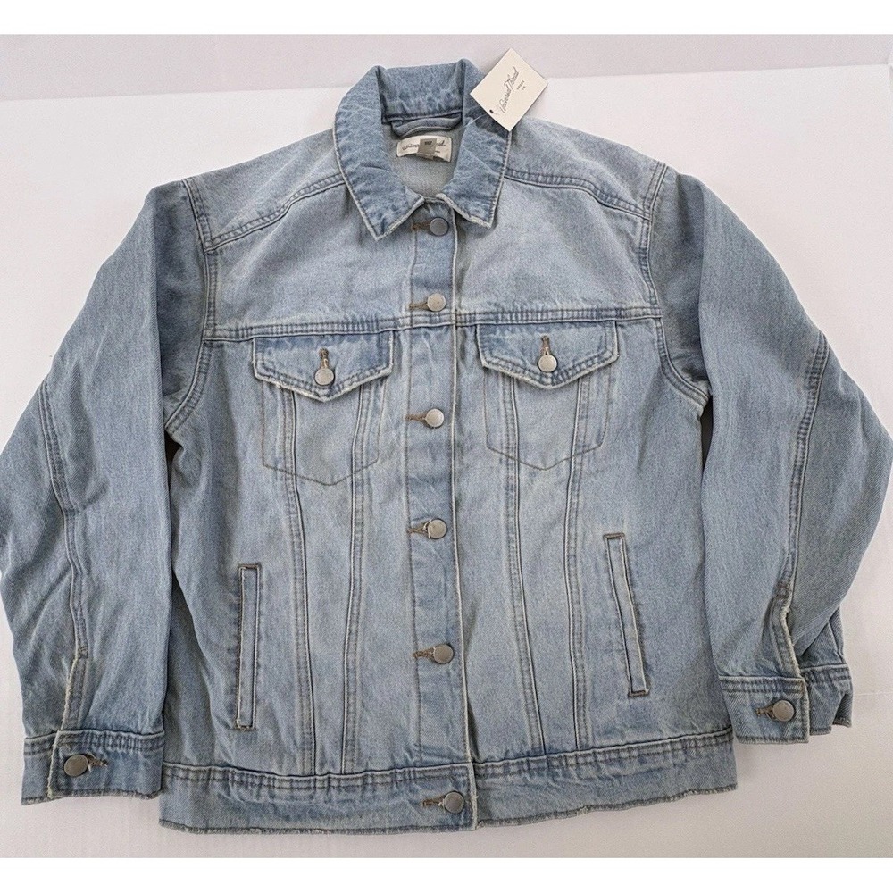 Universal Thread Women Relaxed Trucker Denim Jacket Side Pockets Cotton XS NWT